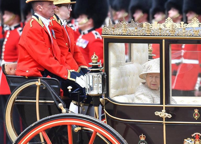 A Família Real comemora hoje o aniversário de 93 anos da Rainha Elizabeth II