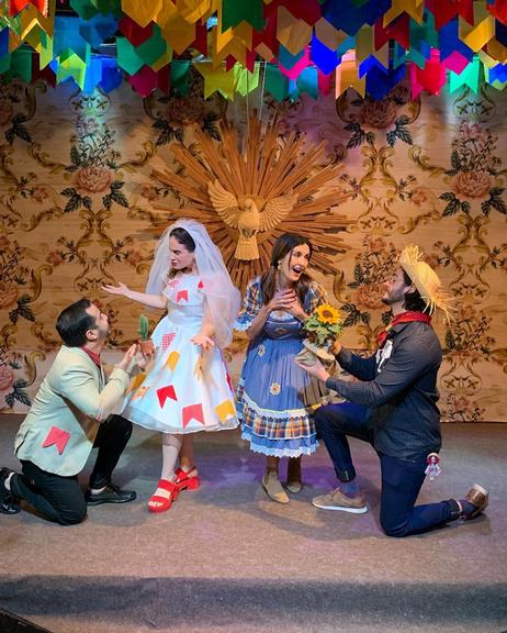 Fátima Bernardes e Túlio Gadêlha na Festa Junina