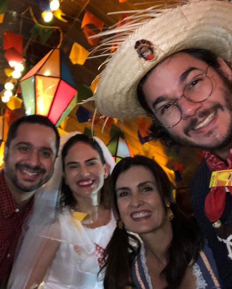 Fátima Bernardes e Túlio Gadêlha na Festa Junina