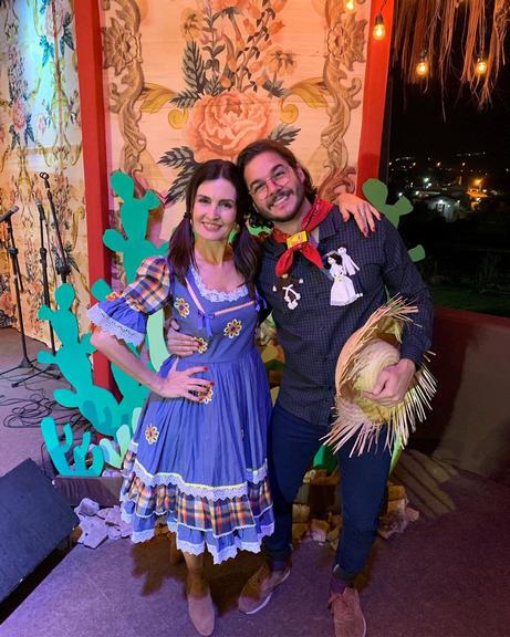 Fátima Bernardes e Túlio Gadêlha na Festa Junina