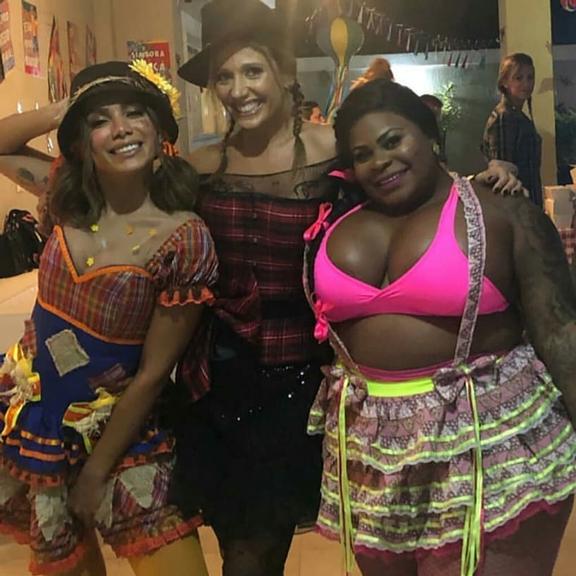 Festa junina na casa de Anitta