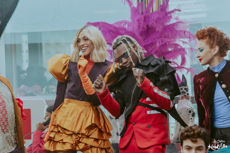 Pabllo Vittar e MC Kekel em Sente a Conexão