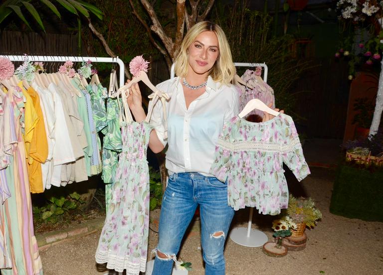 Famosos prestigiam lançamento de marca de roupas infantis de Giovanna Ewbank; veja os cliques