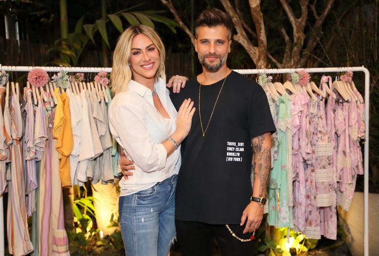 Famosos prestigiam lançamento de marca de roupas infantis de Giovanna Ewbank; veja os cliques