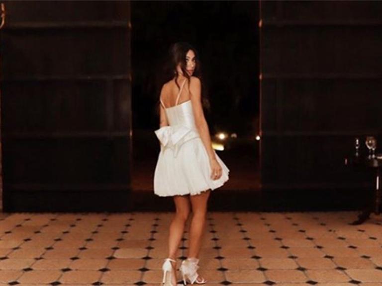 Thaila Ayala mostra fotos do casamento com Renato Goés