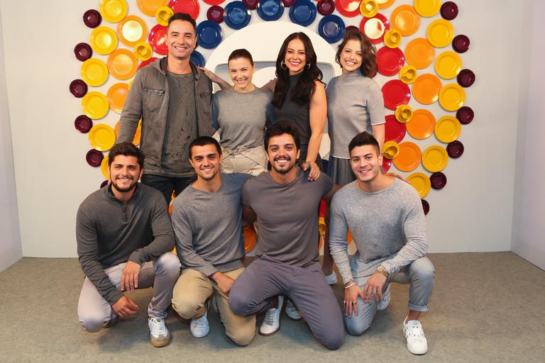 Marco Luque, Alice Wegmann, Paolla Oliveira, Agatha Morera, Bruno Gissoni, Felipe Simas, Rodrigo Simas e Arthur Aguiar