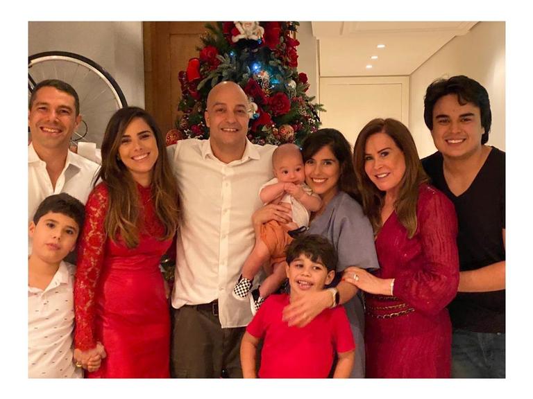 Camilla Camargo mostra primeiro Natal de Joaquim