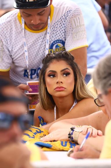 Famosos marcam presença na apuração do Carnaval das escolas de samba do Rio de Janeiro 