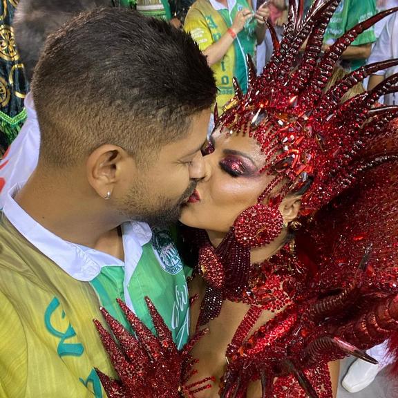 Viviane Araújo aproveita o Carnaval com o namorado Guilherme Militão