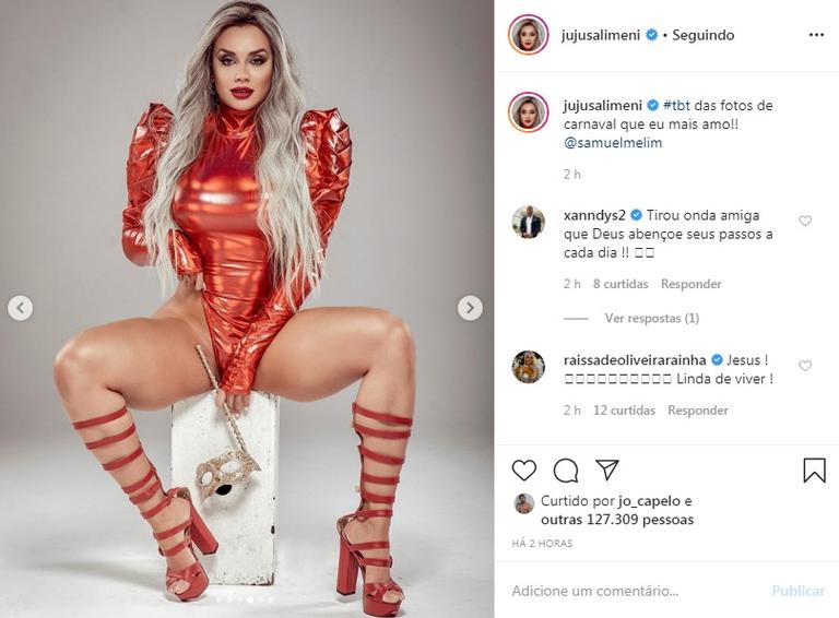 Juju Salimeni mostra os looks que usou no Carnaval