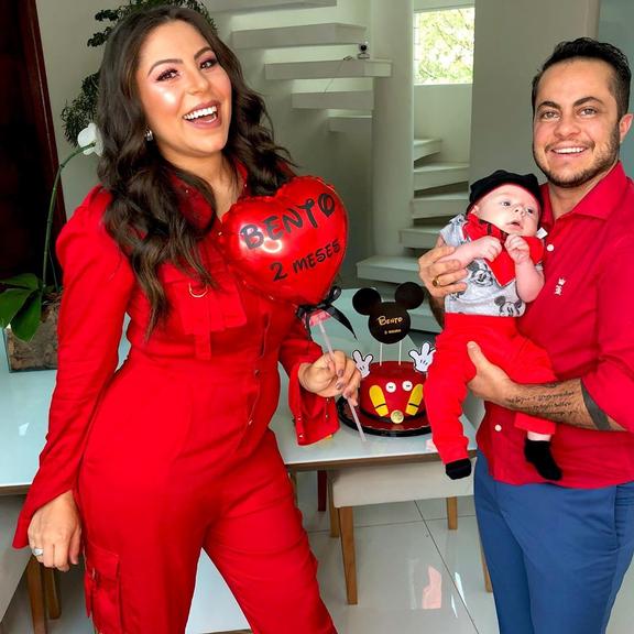 Andressa Ferreira e Thammy Miranda comemoram dois meses de Bento