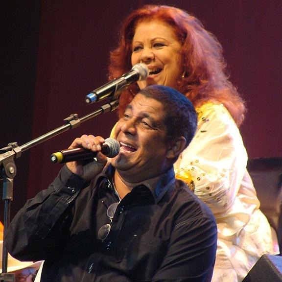 Zeca Pagodinho comove ao homenagear Beth Carvalho