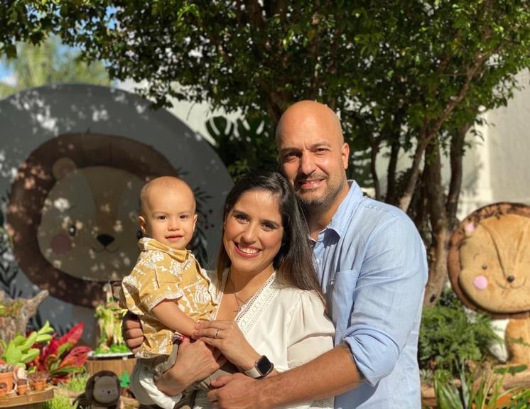 Camilla Camargo celebra aniversário de 1 ano do filho