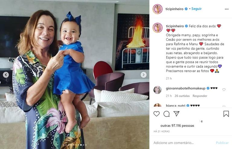 Ticiane Pinheiro mostra Manuella e Rafaella em momentos fofíssimos com os avós