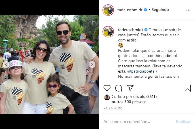 Tadeu Schmidt e a família surgem em cliques com looks iguais