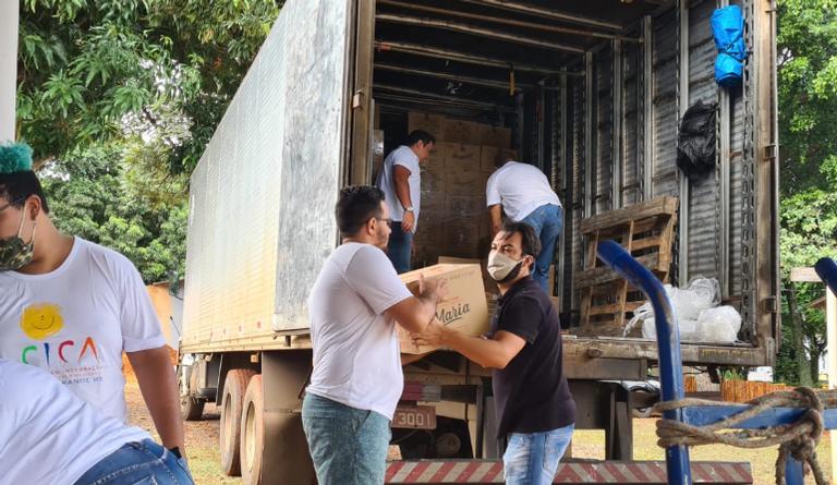 Luan Santana recebe novas doações para ajudar o Pantanal