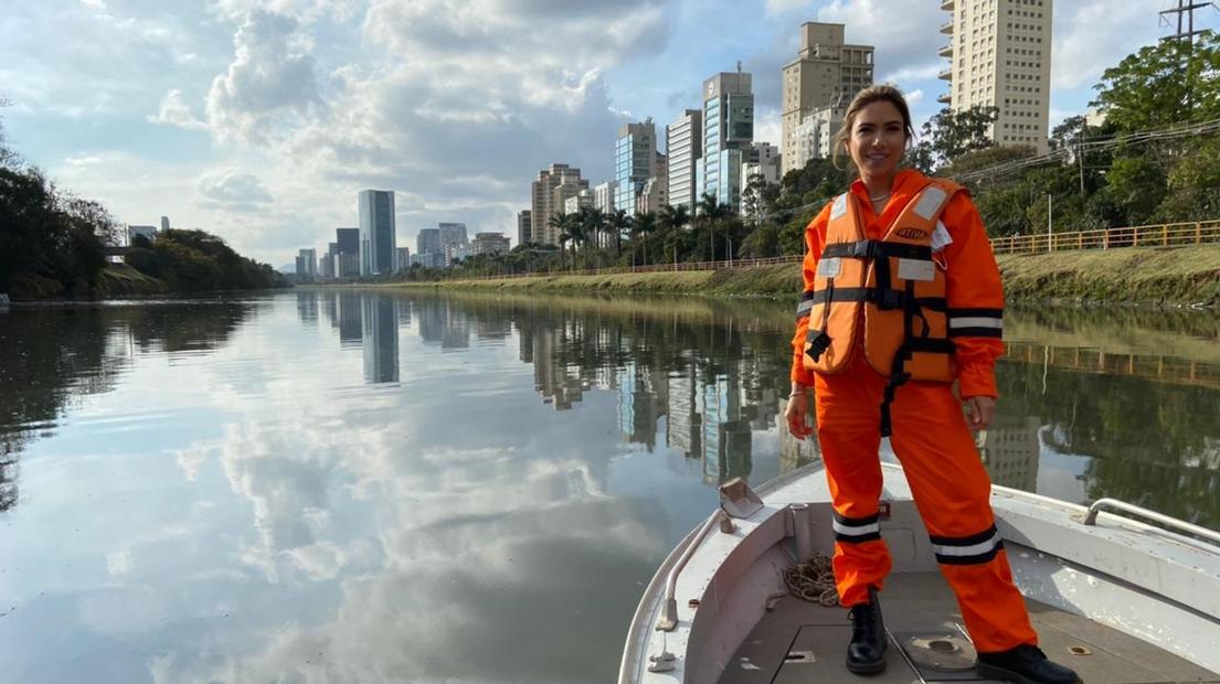 Patricia Abravanel faz matéria especial no Rio Pinheiros