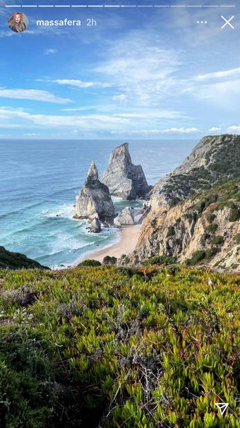 Grazi Massafera na Praia da Ursa, em Portugal