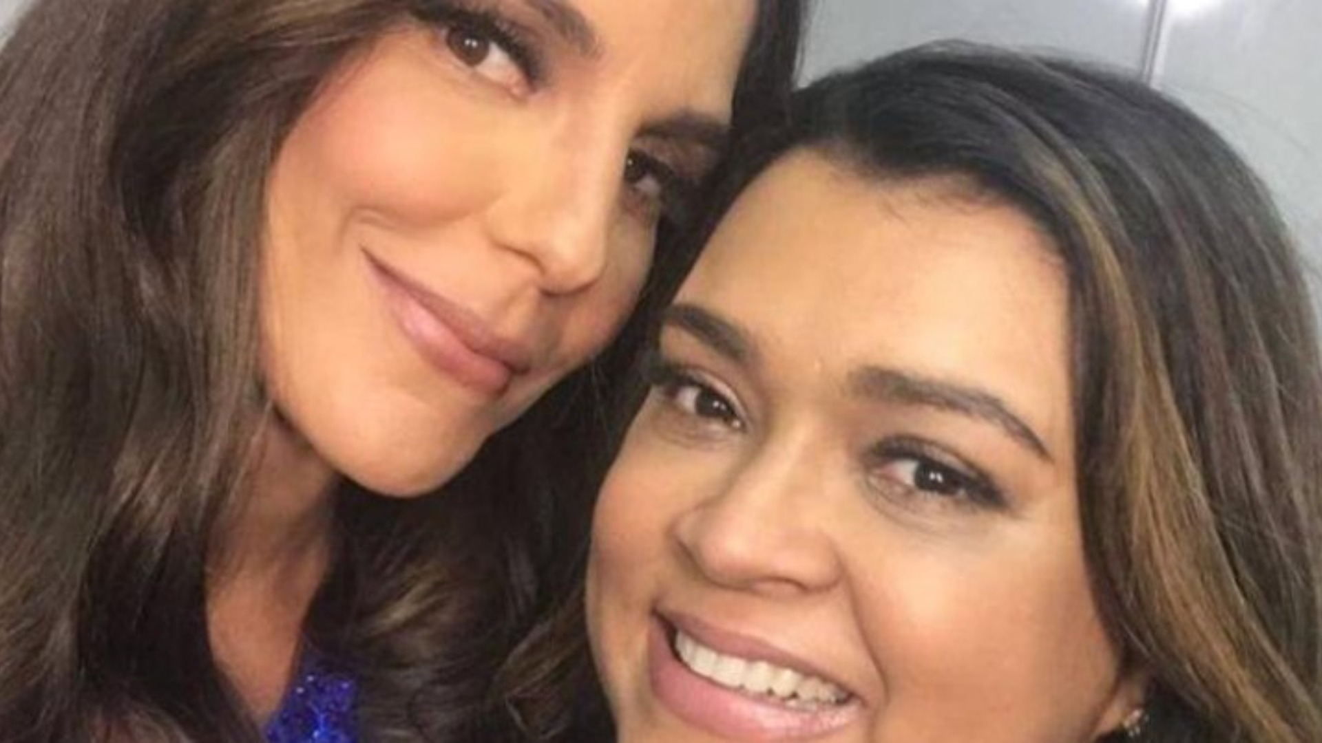 Ivete e Preta Gil sorrindo