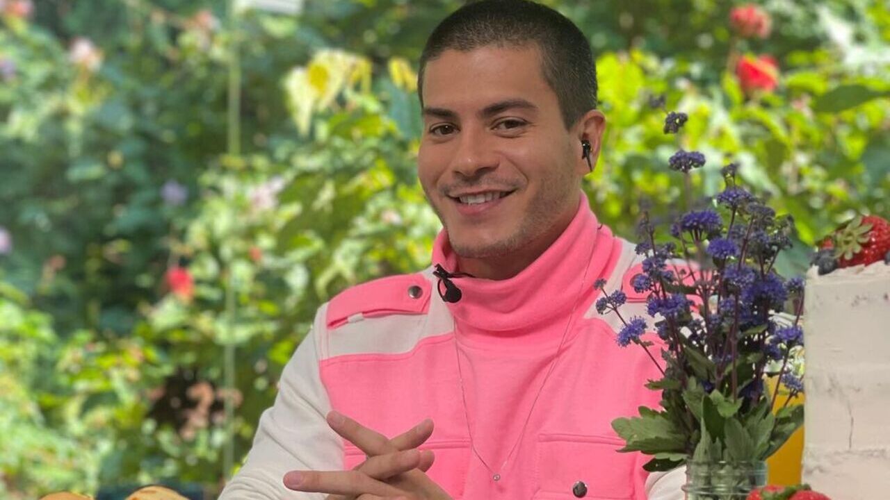 Arthur Aguiar revela sua estratégia de jogo para Ana Maria Braga: ”Ser eu com meu pacote completo”