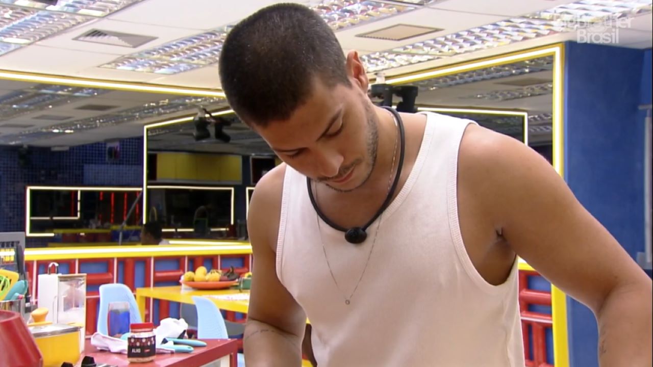 BBB 22: Arthur Aguiar teme o resultado do paredão: ”Estou com medo de sair”