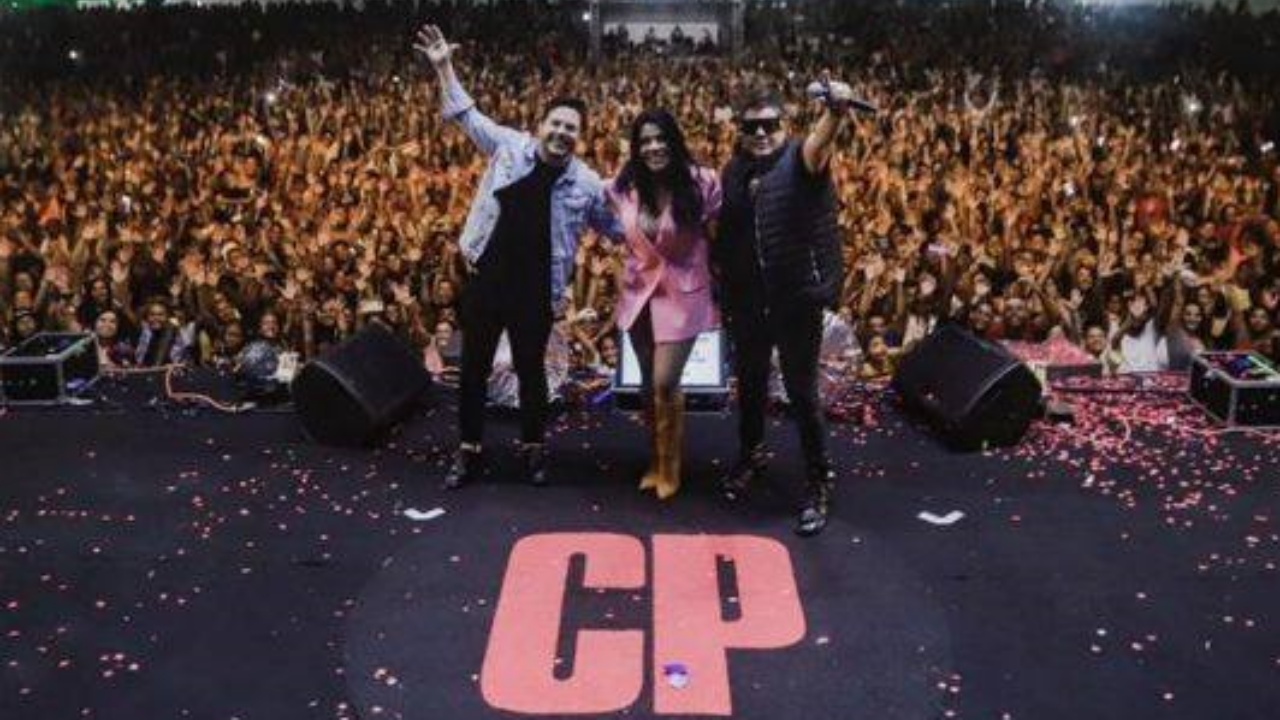 Em Salvador, Calcinha Preta emociona público no primeiro show sem Paulinha Abelha