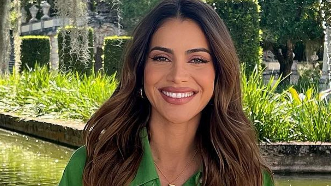 Camila Coelho anuncia primeira gravidez: ”Explodindo de felicidade”