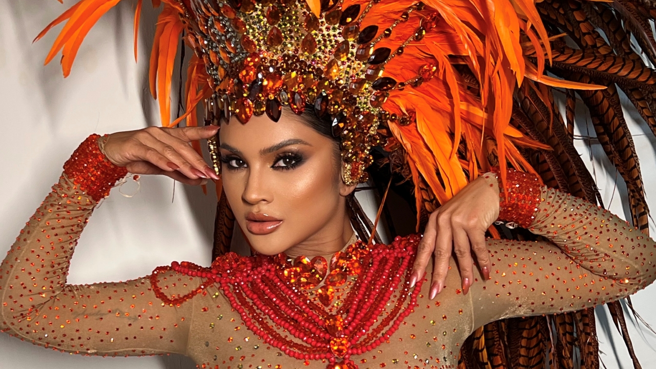 Mileide Mihaile desfila pela Grande Rio com fantasia avaliada em até 100 mil reais: ”Inclusiva, respeitosa e diversa”