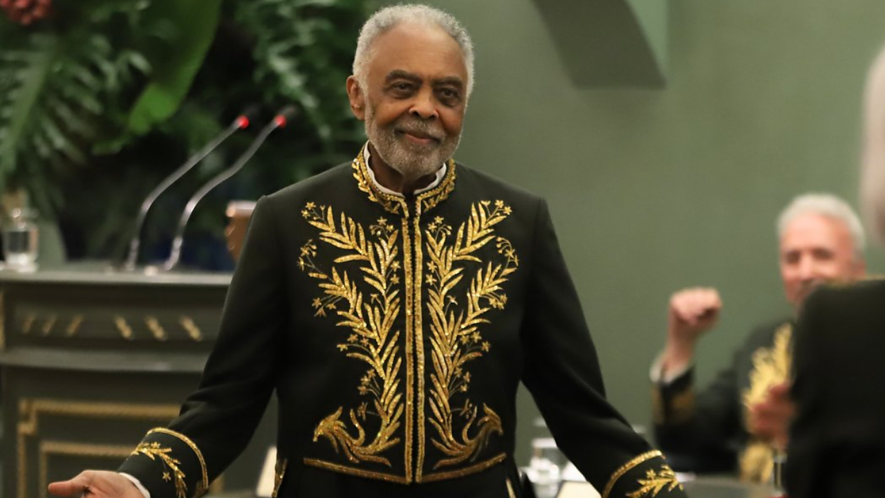 Gilberto Gil toma posse na Academia Brasileira de Letras: ”É preciso resistir, sempre”
