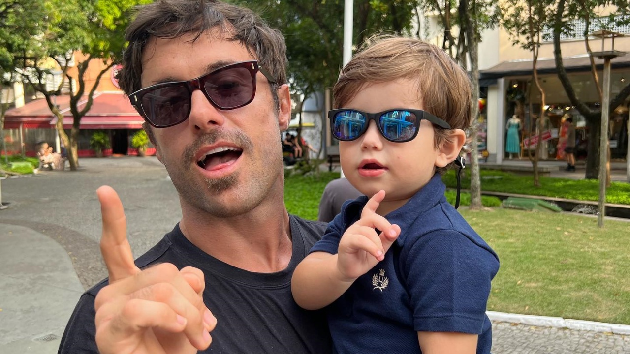 Kayky Brito explode fofuromêtro ao postar fotos com o sobrinho: ”Vou aprender muito com ele”