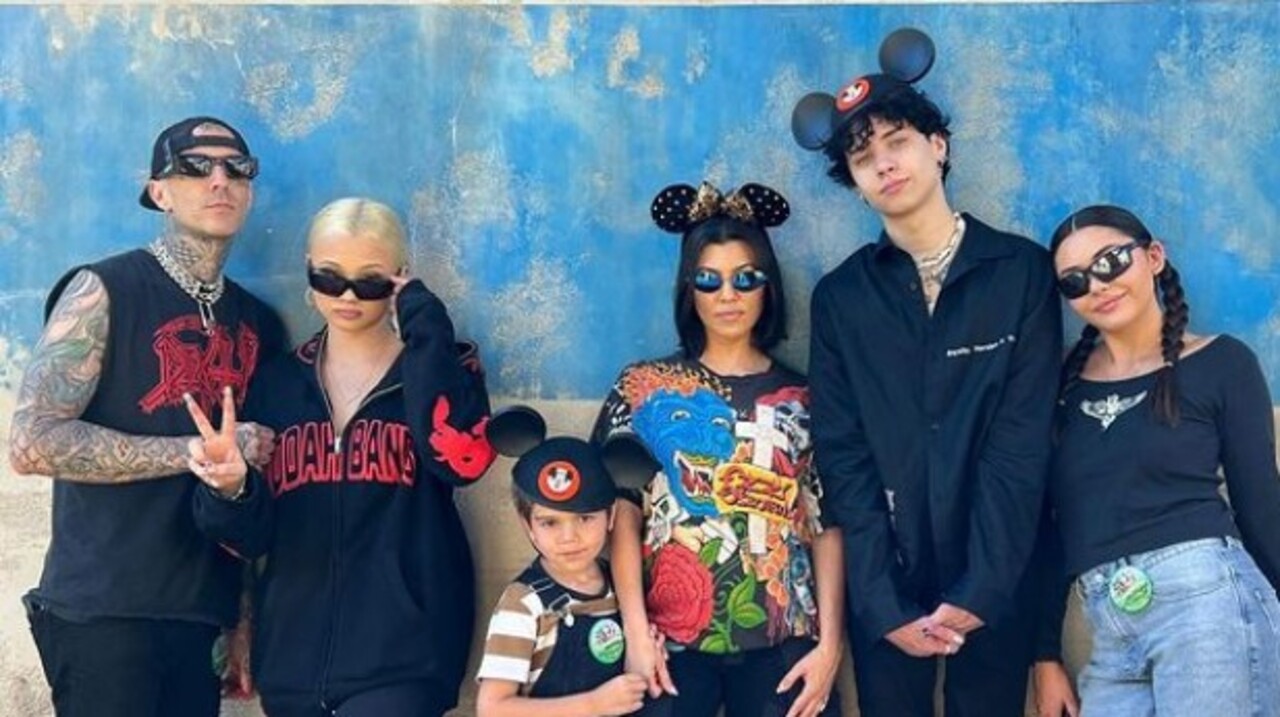 Kourtney Kardashian comemorou seu aniversário em grande estilo ao lado do marido e da famíia