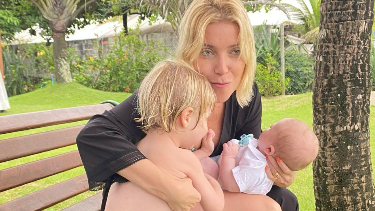 Luiza Possi explode o fofurômetro ao exibir os filhos, Lucca e Matteo, brincando juntos: ”Esse amor fraternal é a coisa mais linda que eu já vi”