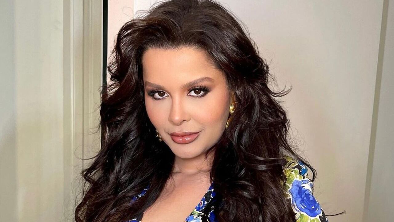 Maraisa surpreende com vestido micro todo recortado: ”Que mulher”
