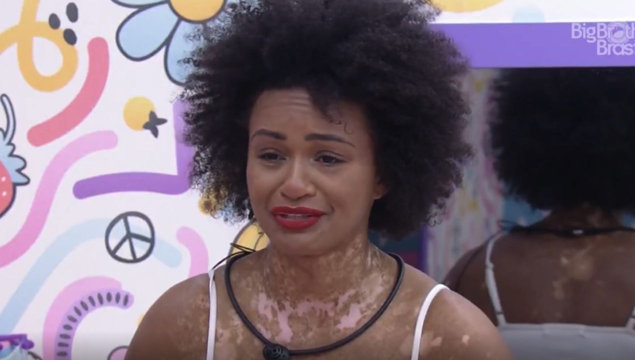 BBB 22: Após Jogo da Discórdia, Natália cai no choro e é consolada por Linn da Quebrada