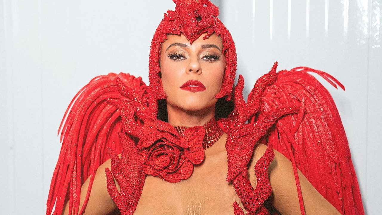 Paolla Oliveira se despede do Carnaval 2022: ”Adeus não, até breve”