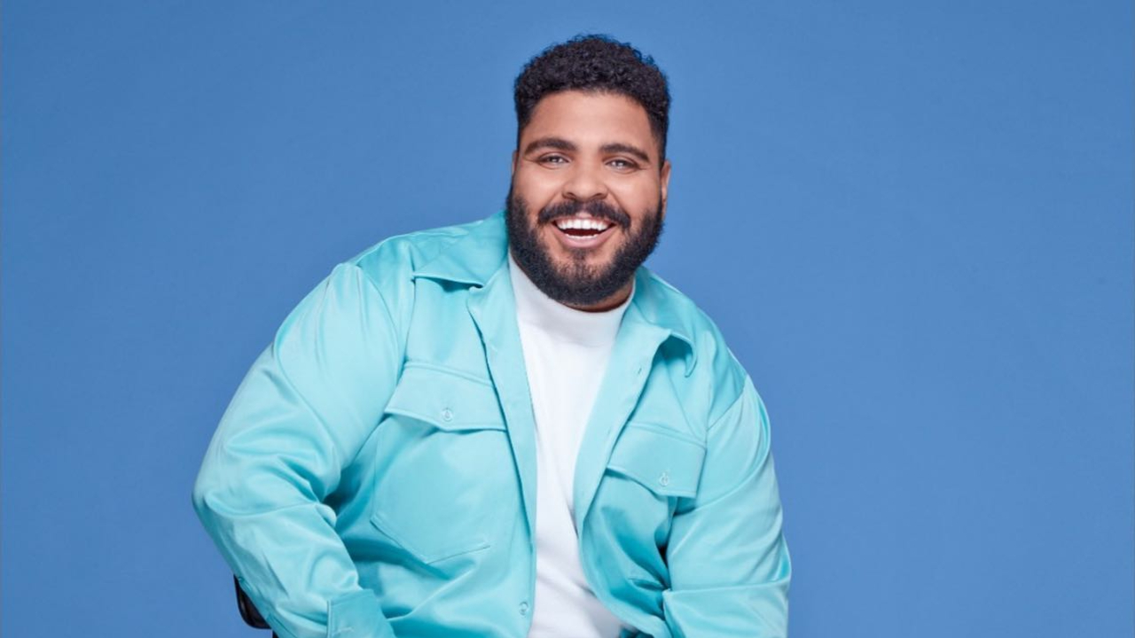 Paulo Vieira arranca gargalhadas ao contar fofoca sobre a festa dos funcionários do BBB