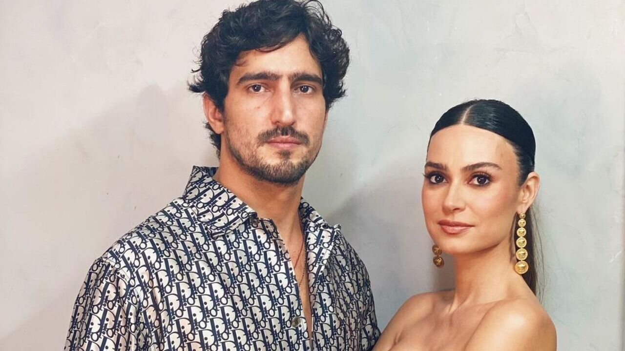 Em viagem, Thaila Ayala e Renato Góes curtem jantar especial: ”Date night”