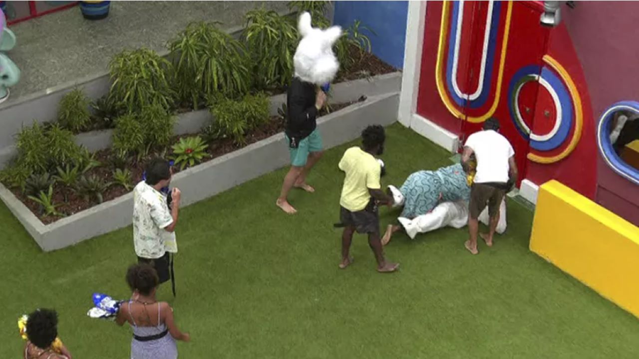 ”Que recomece o jogo!” Confira tudo o que rolou após o retorno de Arthur Aguiar à casa do ‘BBB 22’