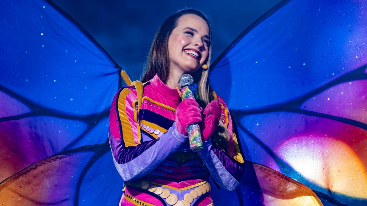Thaeme reflete sobre trajetória no The Masked Singer BR: ”Me tirou da zona de conforto”