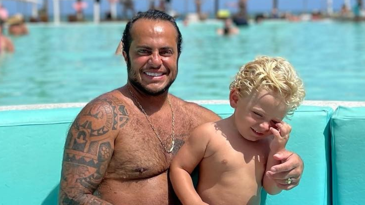 Thammy Miranda explode o fofurômetro ao recriar foto antiga ao lado de Bento