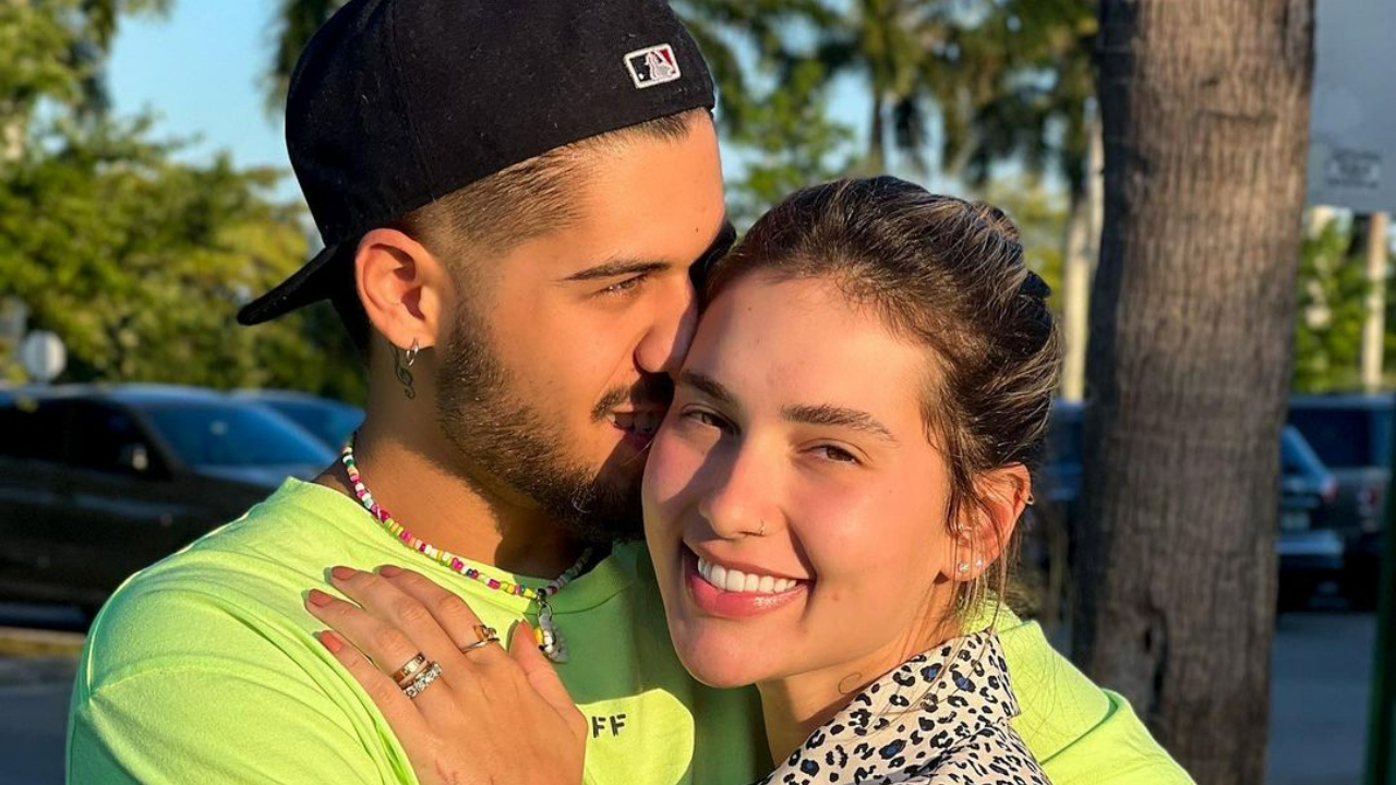 Zé Felipe beija barriga de Virginia Fonseca, grávida pela segunda vez: “Papai te ama demais”