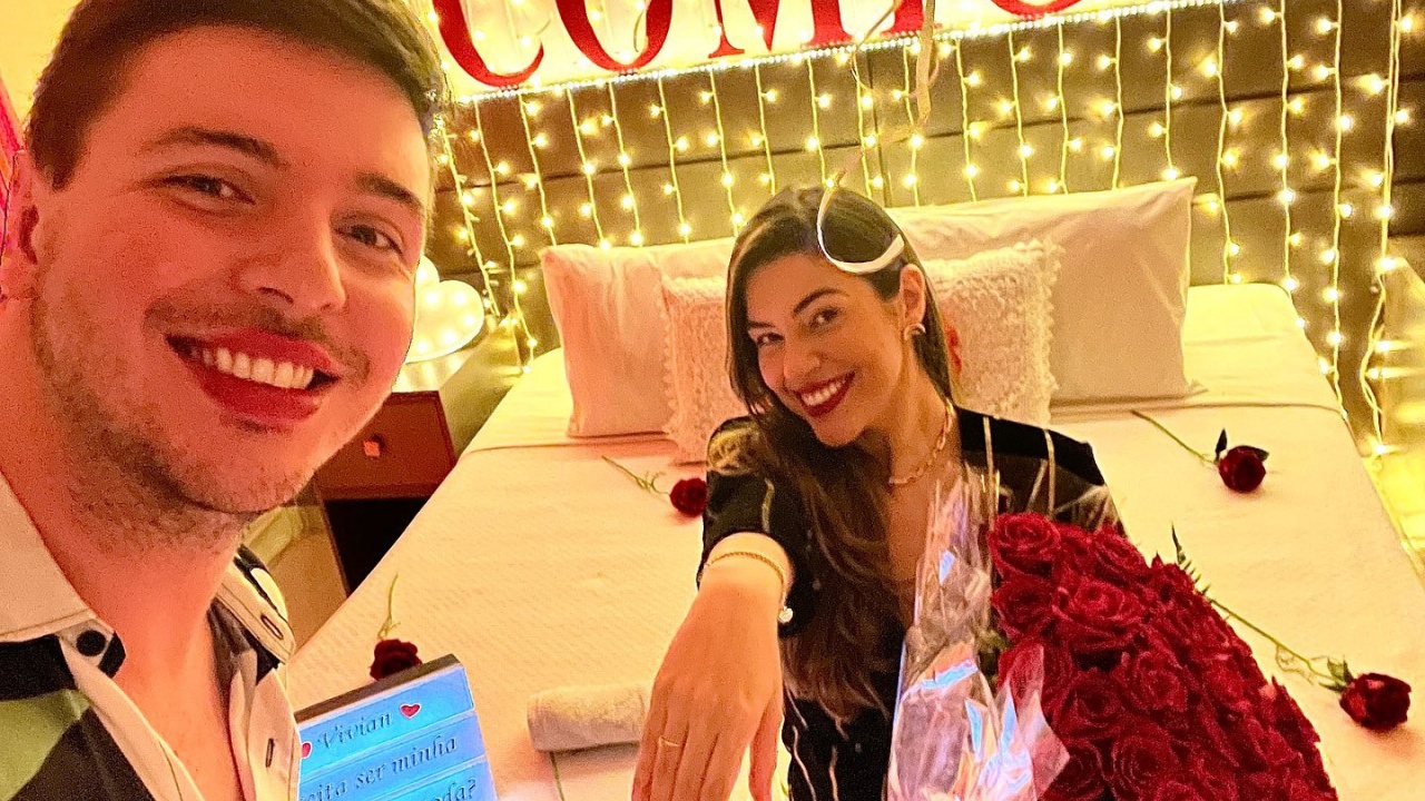 Ex-BBB Vivian Amorim é pedida em casamento: ”Vou casar com o amor da minha vida”