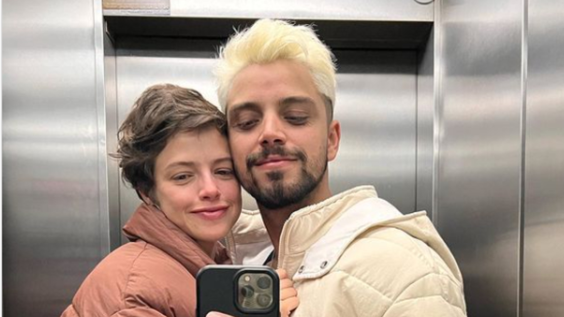 Agatha Moreira fala sobre Rodrigo Simas: “Tem dia que dá vontade de terminar”
