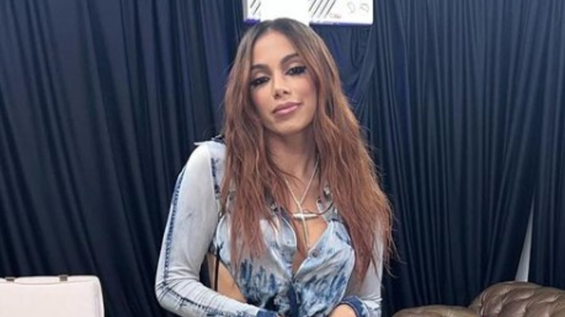 Anitta desabafa sobre as dores que sentiu durante turnê na Europa
