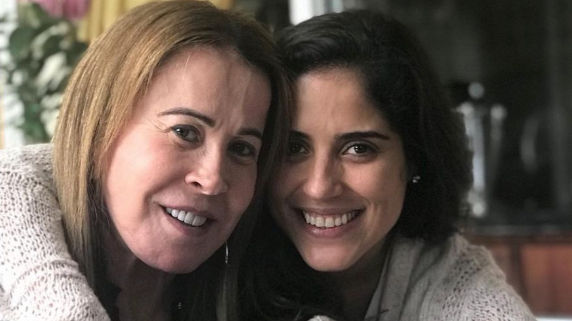 Camilla Camargo se inspira em treino da mãe, Zilu Camargo, e impressiona