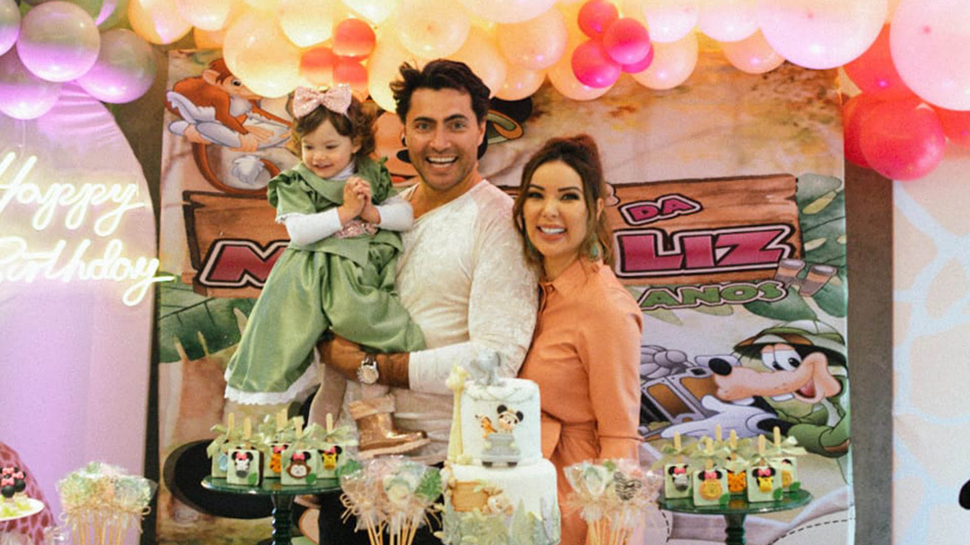 Carlo Porto, de Reis, e Liah Soares celebram os dois anos da filha, Maria Liz