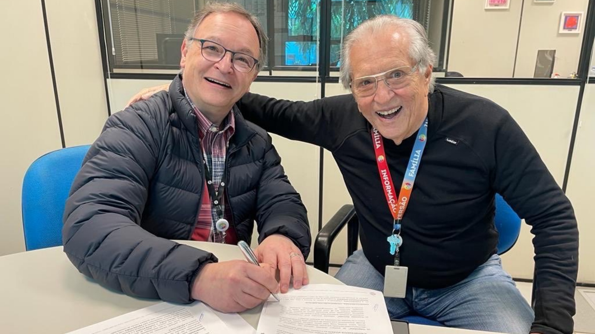 Carlos Alberto de Nóbrega renova contrato com o SBT: “Até janeiro de 2025”