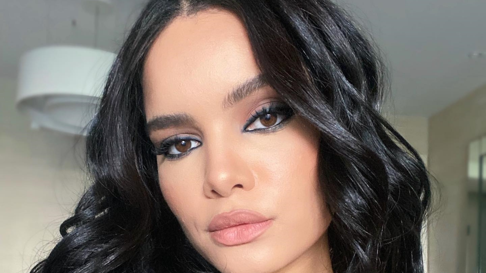 Carol Macedo exibe corpo sarado em clique de biquíni cavado: “Perfeita”