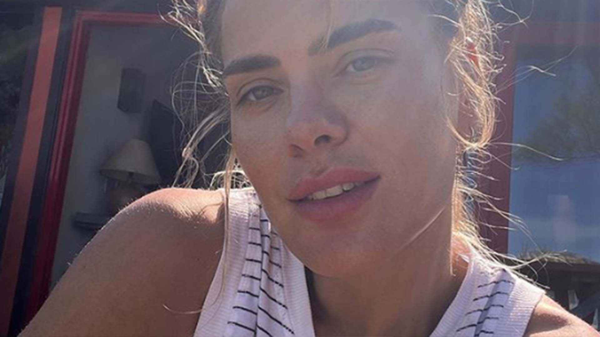 Filho caçula de Carolina Dieckmann faz 15 anos e surge grandão em novas fotos