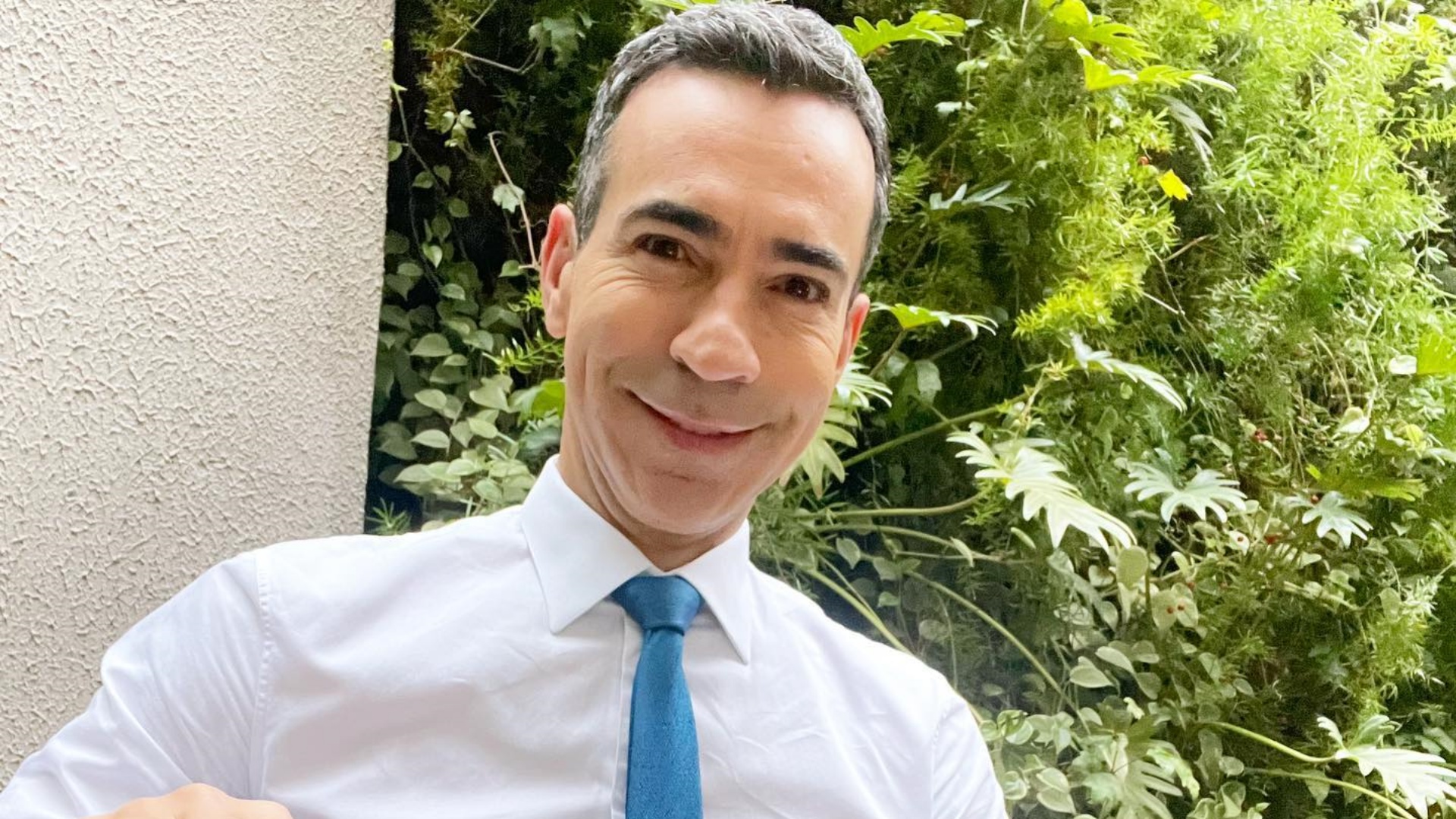 Cesar Tralli, do Jornal Hoje, mostra a sua marmita do dia